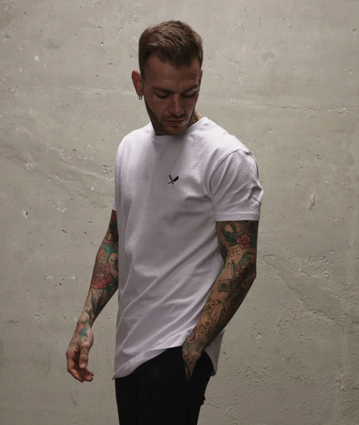 Distorted People -  Patched DP Team Crew Neck long t-shirt white