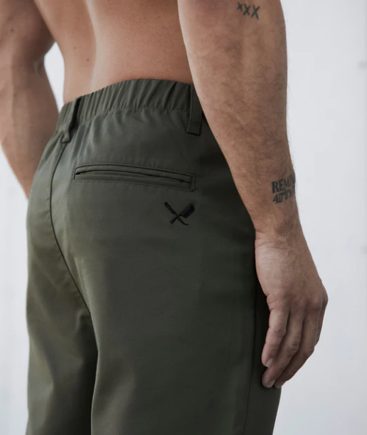 Distorted People -  Classic chino pants olive